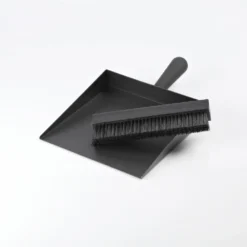 Morsø Jernstøberi A/S Morsø Fejebakke Med Kost Sort